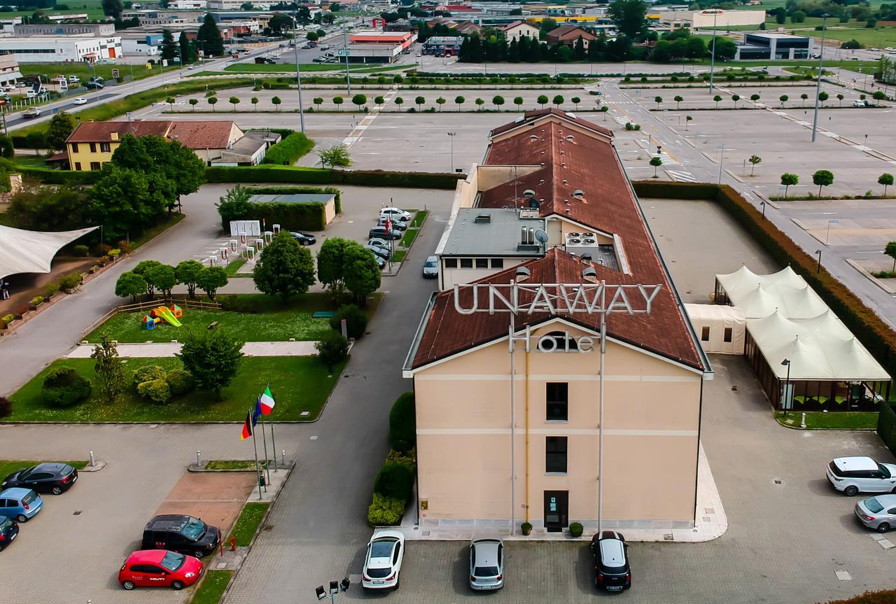 Una Hotels Occhiobello Exterior photo